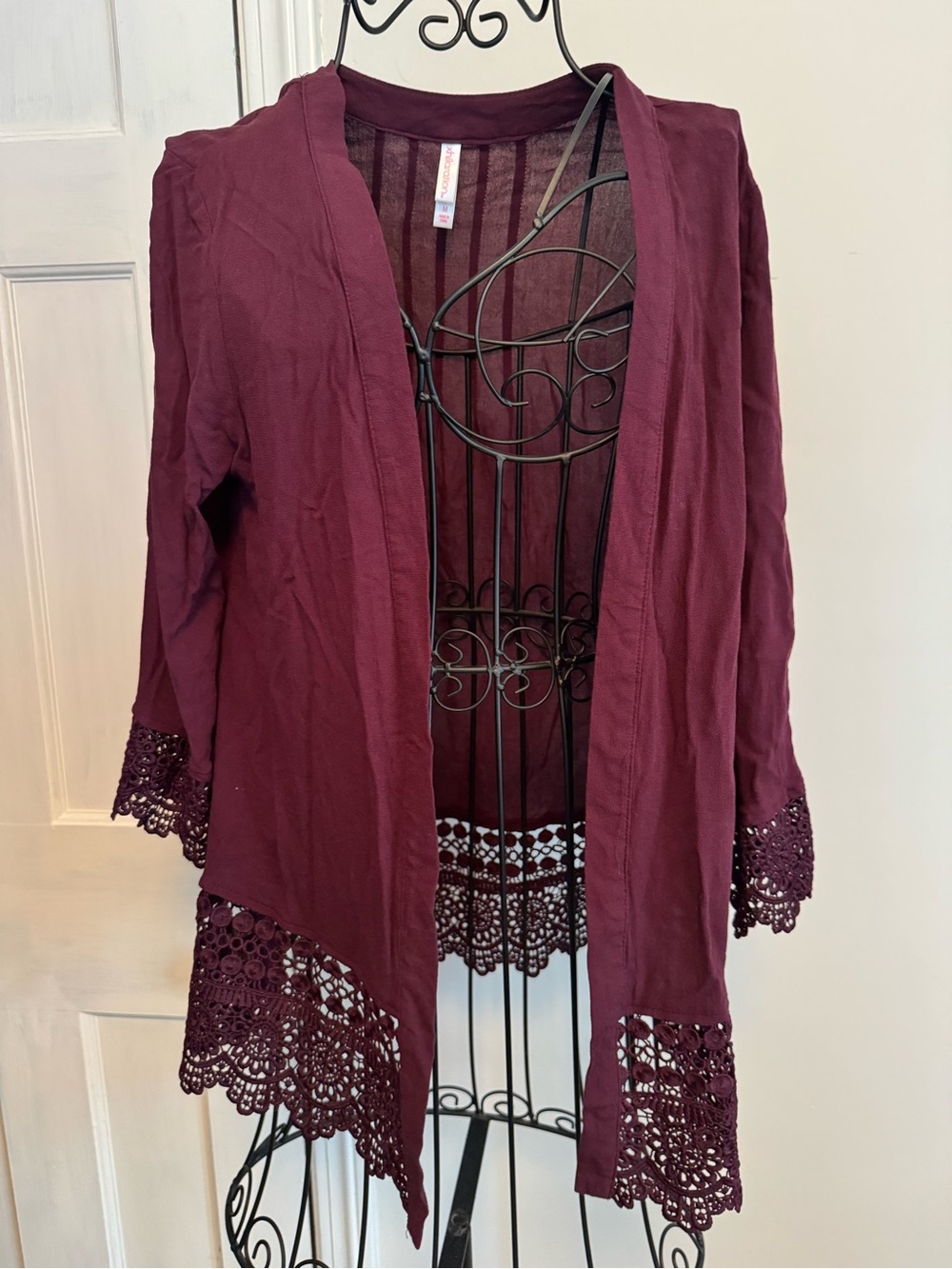 Xhilaration Burgundy Open Cardigan with Lace Trim